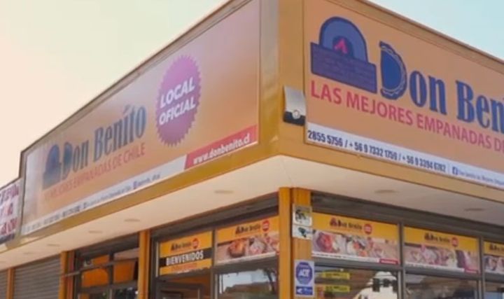 Fachada de la Sucursal Ciudad Satélite de Don Benito en Maipú.